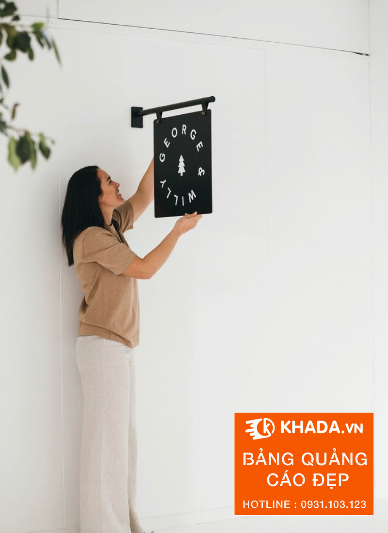Bảng quảng cáo sắt treo decor Hàn Quốc