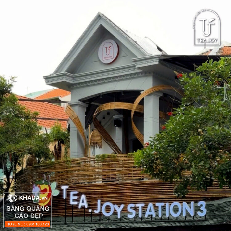 Không gian mộc mạc Tea.Joy Station 3 x Khada Decor