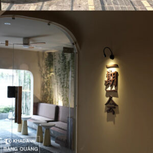 Tổng hợp mẫu bảng hiệu và bảng decor hot trends