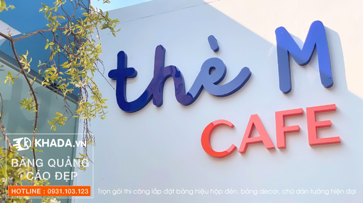 Thiết kế thi công bảng hiệu decor trọn gói – Thè M Cafe by Khada Decor