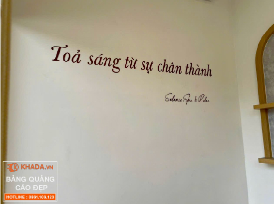 Chữ nổi sơn rỉ sét uống nghệ thuật | Khada Decor
