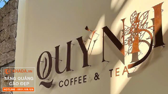 Nhận Diện Thương Hiệu với Xu Hướng Bảng Hiệu Chữ Nổi Sắt Thép Sơn Rỉ Sét Độc Đáo