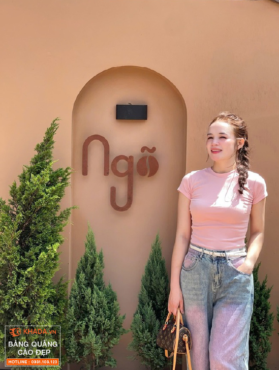 Nhận Diện Thương Hiệu với Xu Hướng Bảng Hiệu Chữ Nổi Sắt Thép Sơn Rỉ Sét Độc Đáo