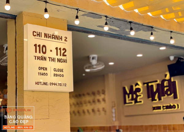 Hộp đèn mica quán thái 