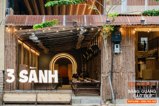 Decor bảng hiệu rỉ sét kết hợp LED vàng ấm quán 3 Sành Plus Quận 10