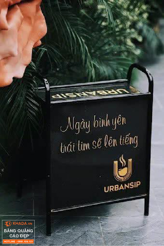 Decor Bảng Thép Rỉ Sét Cafe UrbanSip Thái Nguyên Dấu ẤN Thương Hiệu