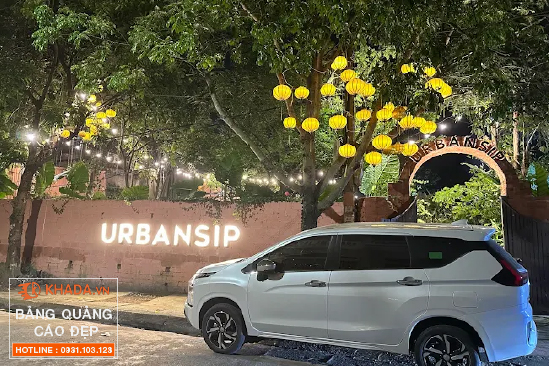 Decor Bảng Thép Rỉ Sét Cafe UrbanSip Thái Nguyên Dấu ẤN Thương Hiệu