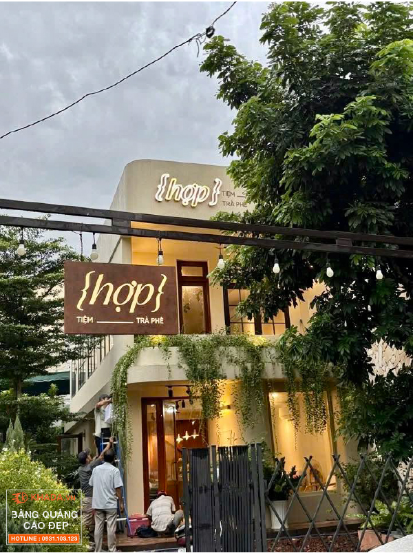 Khada Decor Tạo Không gian chuẩn “gu” phong cách industrial rỉ sét, vintage tối giản - {HỢP} Tiệm Trà Phê