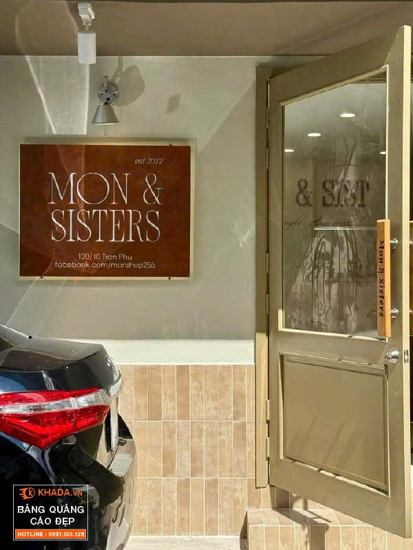 Thi công bảng hiệu rỉ sét cho shop quần áo Mon and Sisters Cần Thơ