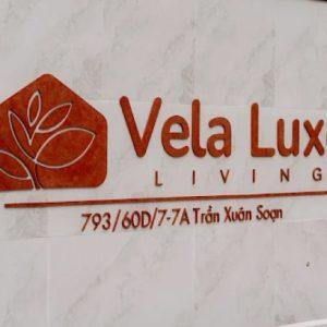 Decor bảng hiệu sơn rỉ sét dành cho dịch vụ lưu trú hiện đại
