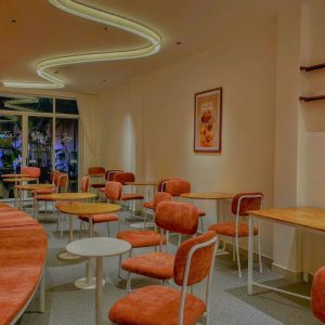 KHADA DECOR – Đối Tác Thi Công Bảng Hiệu Được Tea Joy Tin Tưởng