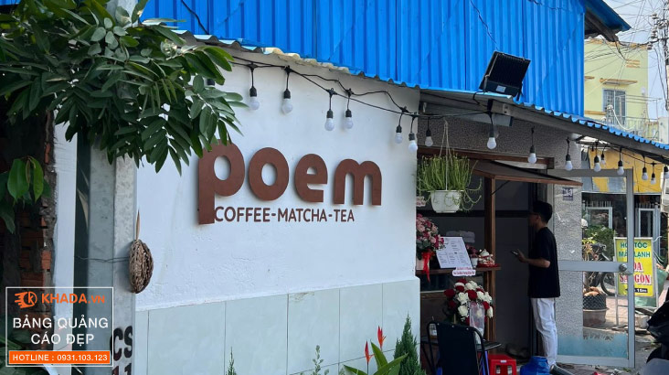 Hộp đèn và chữ nổi sơn rỉ sét POEM COFFEE MATCHA TEA Mỹ Tho | Khada Decor