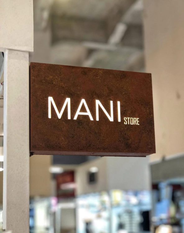 Mẫu Bảng Hiệu Rỉ Sét Đẹp Đơn Giản Xu Hướng Industrial Luxury