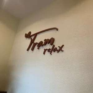 Bảng hiệu chữ nổi sơn rỉ sét Trạm Relax x Khada Decor