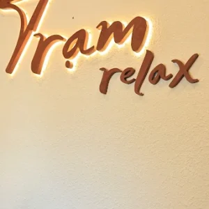 Bảng hiệu chữ nổi sơn rỉ sét Trạm Relax x Khada Decor