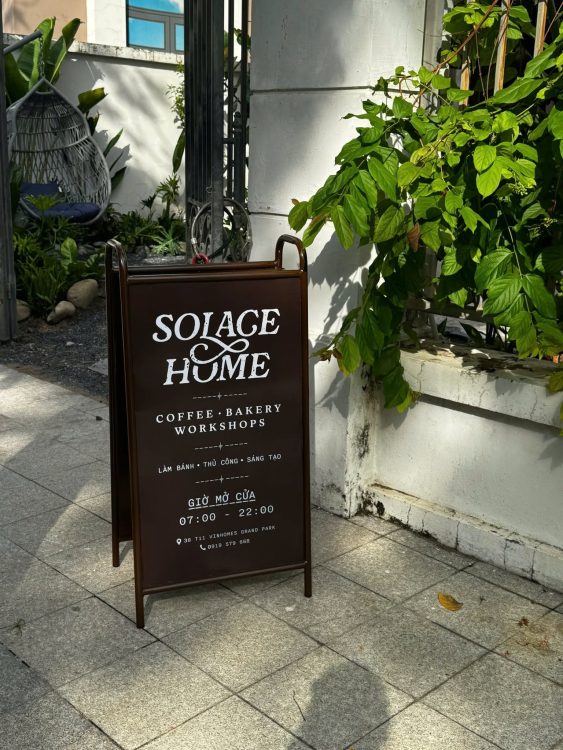 Thi công bảng hiệu hộp đèn chữ nổi Solace Home Vinhomes grand park