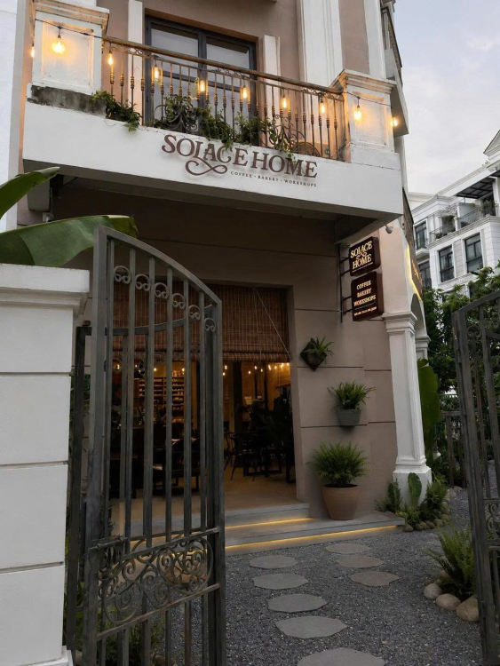 Thi công bảng hiệu hộp đèn chữ nổi Solace Home Vinhomes grand park
