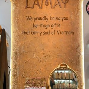 Bảng hiệu chữ nổi sơn rỉ sét | KHADA Decor