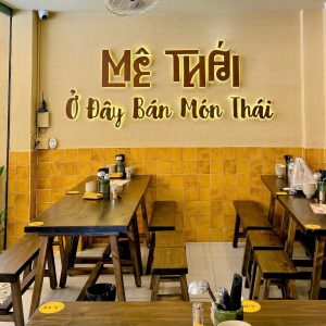 Bảng hiệu chữ nổi sơn rỉ sét | KHADA Decor