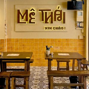 Bảng hiệu chữ nổi sơn rỉ sét | KHADA Decor