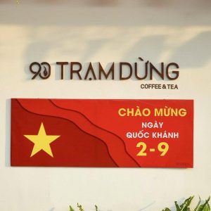 Bảng hiệu chữ nổi sơn rỉ sét | KHADA Decor