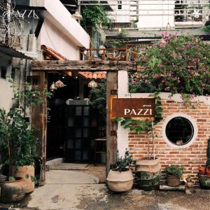 Bảng hiệu Hộp đèn sơn rỉ sét | KHADA Decor