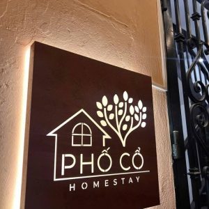 Bảng hiệu Hộp đèn sơn rỉ sét | KHADA Decor
