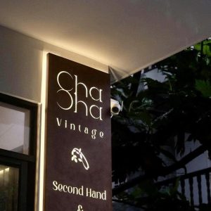 Bảng quảng cáo bảng hiệu sơn gỉ sét | KHADA Decor