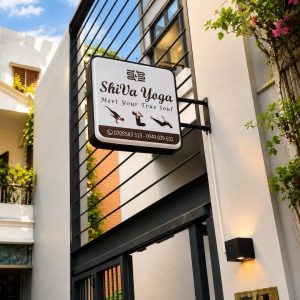 Hộp đèn mica hút nổi - bảng vẫy quảng cáo | KHADA Decor
