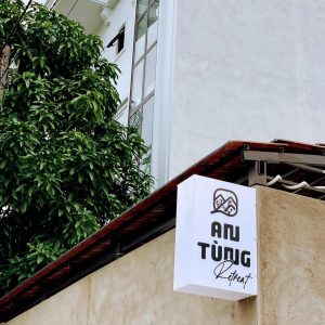 Hộp đèn mica không viền - hộp đèn vô cực | KHADA Decor