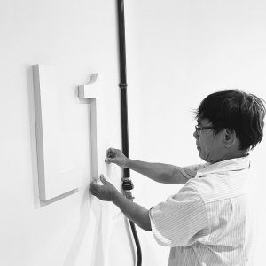 Đằng sau một bảng hiệu đẹp là sự tỉ mỉ của người thợ decor