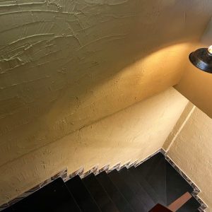 Đằng sau một bảng hiệu đẹp là sự tỉ mỉ của người thợ decor