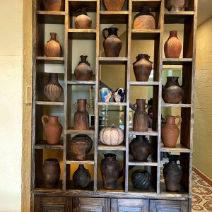 Đằng sau một bảng hiệu đẹp là sự tỉ mỉ của người thợ decor
