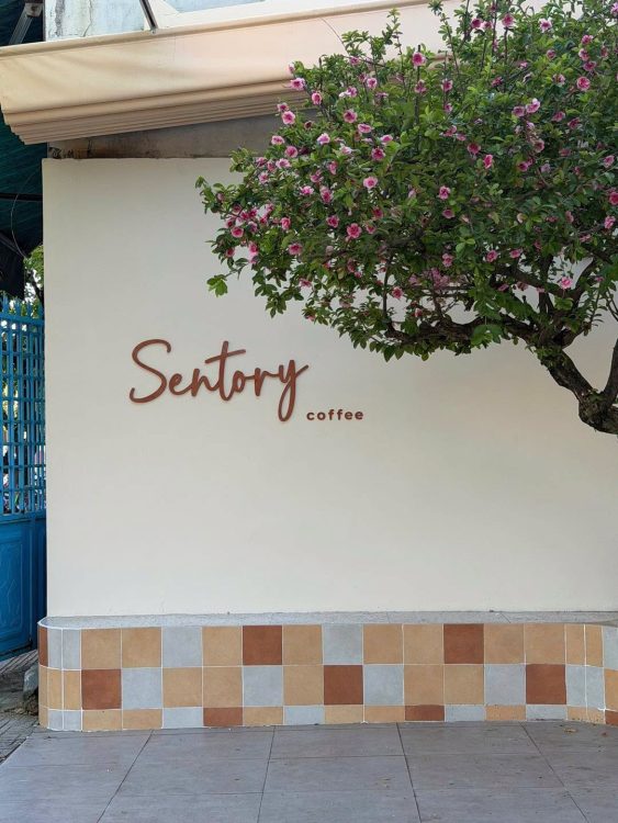 Bảng Hiệu Chữ Nổi Rỉ Sét Hộp Đèn Sentory Coffee Đà Nẵng